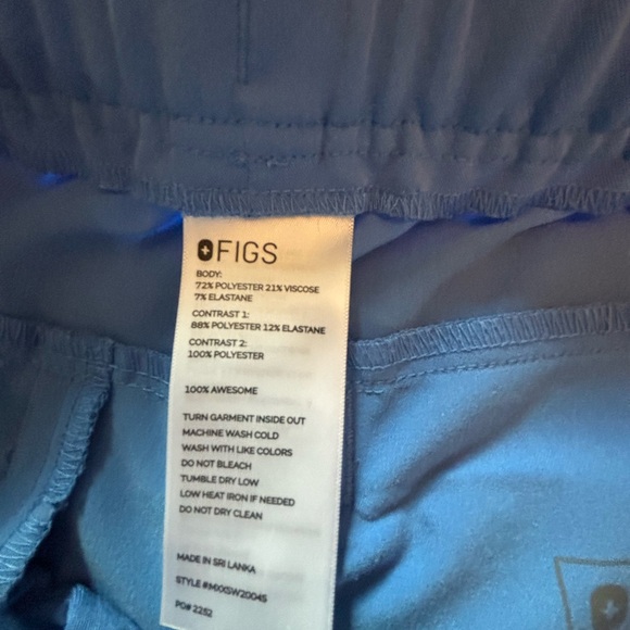 Men’s FIGS - Light (Ceil) blue Tansen jogger scrub pant. Size M/short. EUC - Picture 7 of 7